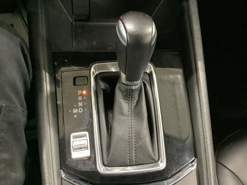 Used 2017 MAZDA CX-5 Touring w/ Preferred Equipment Package image 17