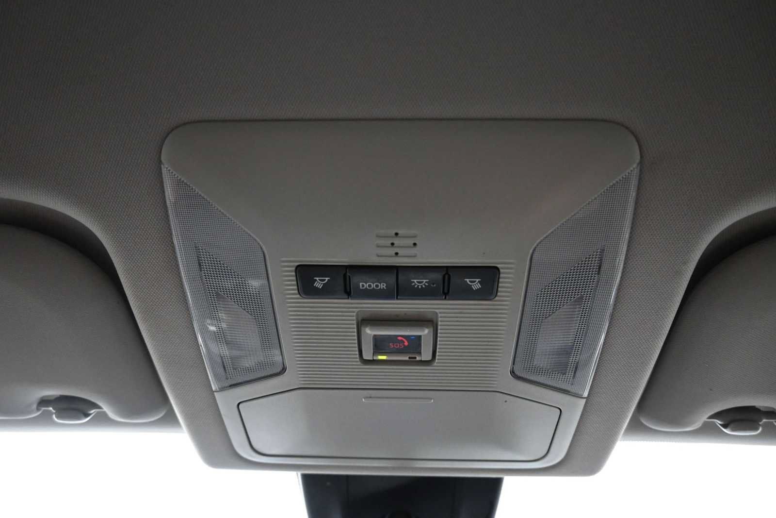 Used 2021 Toyota RAV4 LE AWD/4WD image 17