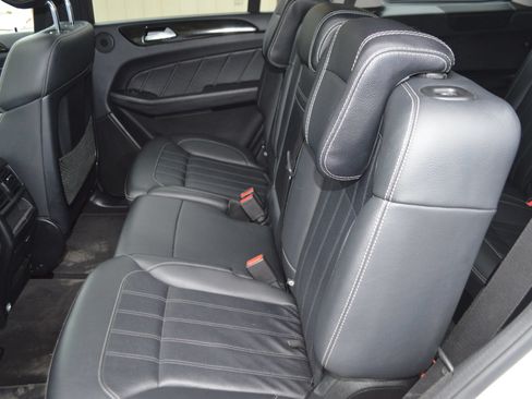 Used 2015 Mercedes-Benz GL 320 BlueTEC 4MATIC image 21