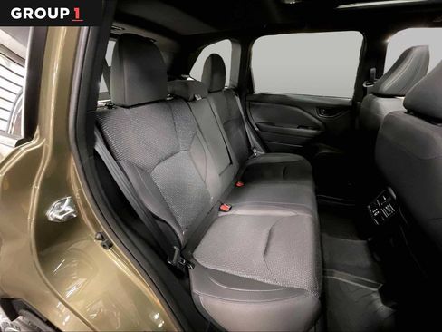 Used 2025 Subaru Forester Premium AWD/4WD image 20