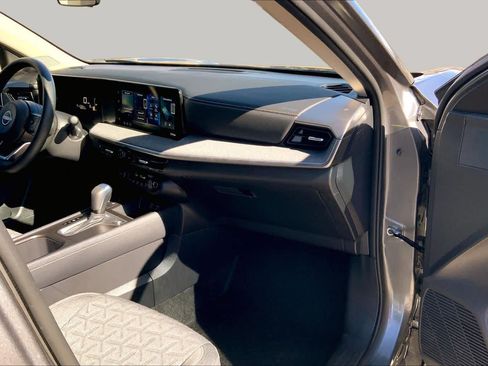 Used 2026 Nissan Kicks SV w/ Charging Package FWD image 17