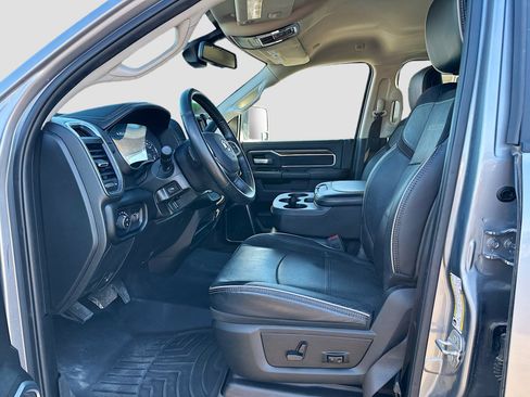 Used 2024 RAM 2500 Laramie image 13