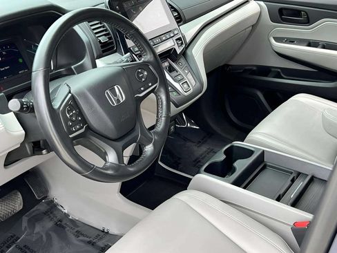 Used 2023 Honda Odyssey EX-L image 9