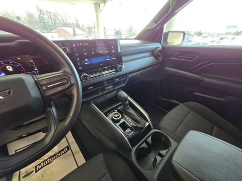 Used 2023 Chevrolet Colorado Trail Boss w/ Technology Package image 19