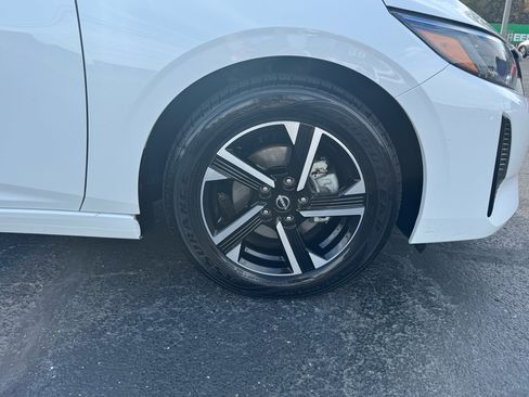 Used 2024 Nissan Sentra SV image 10