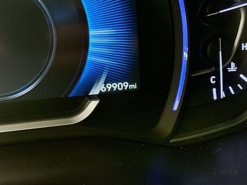 Used 2019 Hyundai Santa Fe FWD image 12