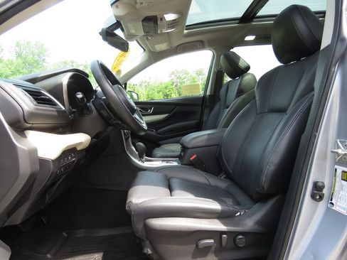 Used 2020 Subaru Ascent Limited w/ Technology Package AWD/4WD image 10