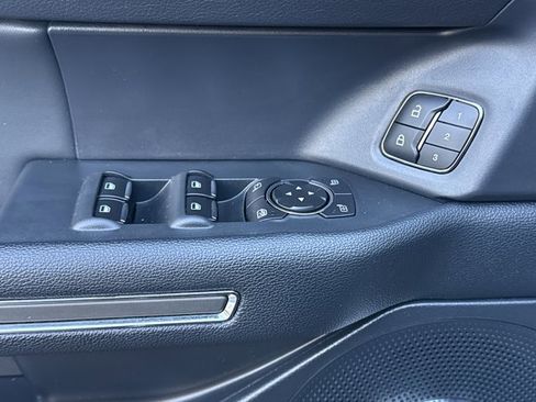 Used 2022 Ford Expedition XLT image 20