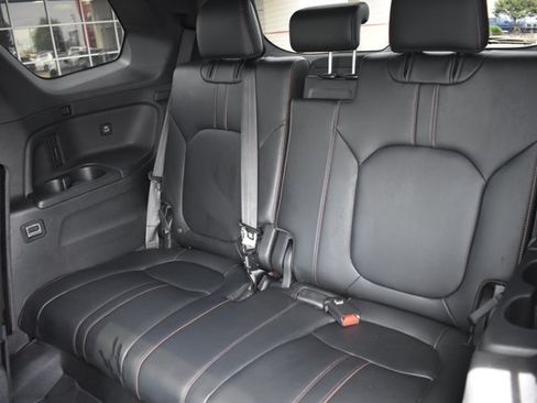 Used 2023 Honda Pilot TrailSport image 17