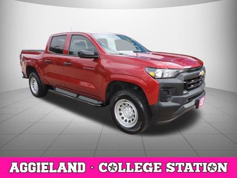 Used 2024 Chevrolet Colorado W/T w/ Safety Package RWD image 3