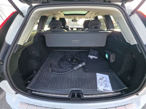 Used 2024 Volvo XC60 T8 Plus w/ Protection Package Premier AWD/4WD image 7