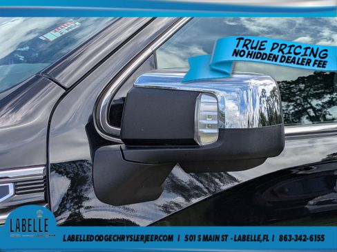 Used 2026 GMC Sierra 1500 SLE w/ Preferred Package AWD/4WD image 12