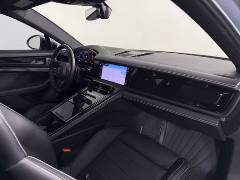 Certified 2024 Porsche Panamera 4 AWD/4WD image 21