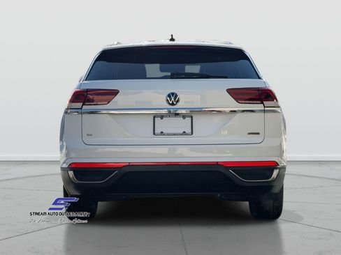 Used 2022 Volkswagen Atlas Cross Sport SE image 6