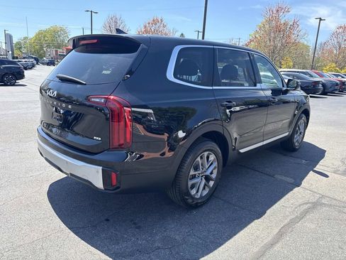 Used 2024 Kia Telluride LX AWD/4WD image 7