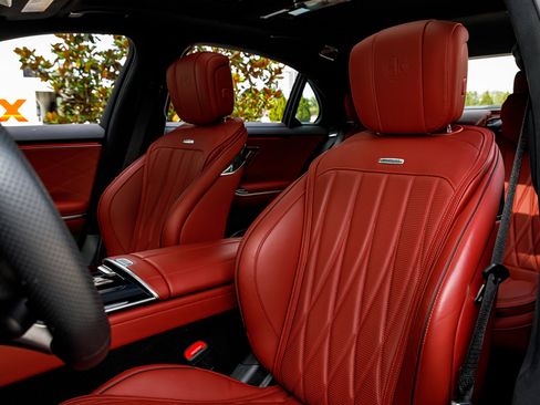 Used 2026 Mercedes-Benz S 63 AMG S image 31