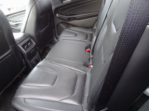 Used 2019 Ford Edge Titanium w/ Equipment Group 301A image 15