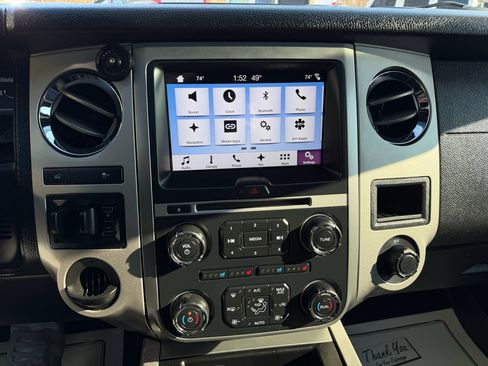 Used 2017 Ford Expedition EL XLT w/ Equipment Group 202A image 21