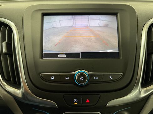 Used 2024 Chevrolet Equinox LS w/ LS Convenience Package FWD image 9