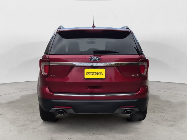 Used 2018 Ford Explorer XLT w/ Equipment Group 202A AWD/4WD image 6
