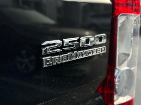 New 2026 RAM ProMaster 2500 w/ Quick Order Package 22G SLT image 20
