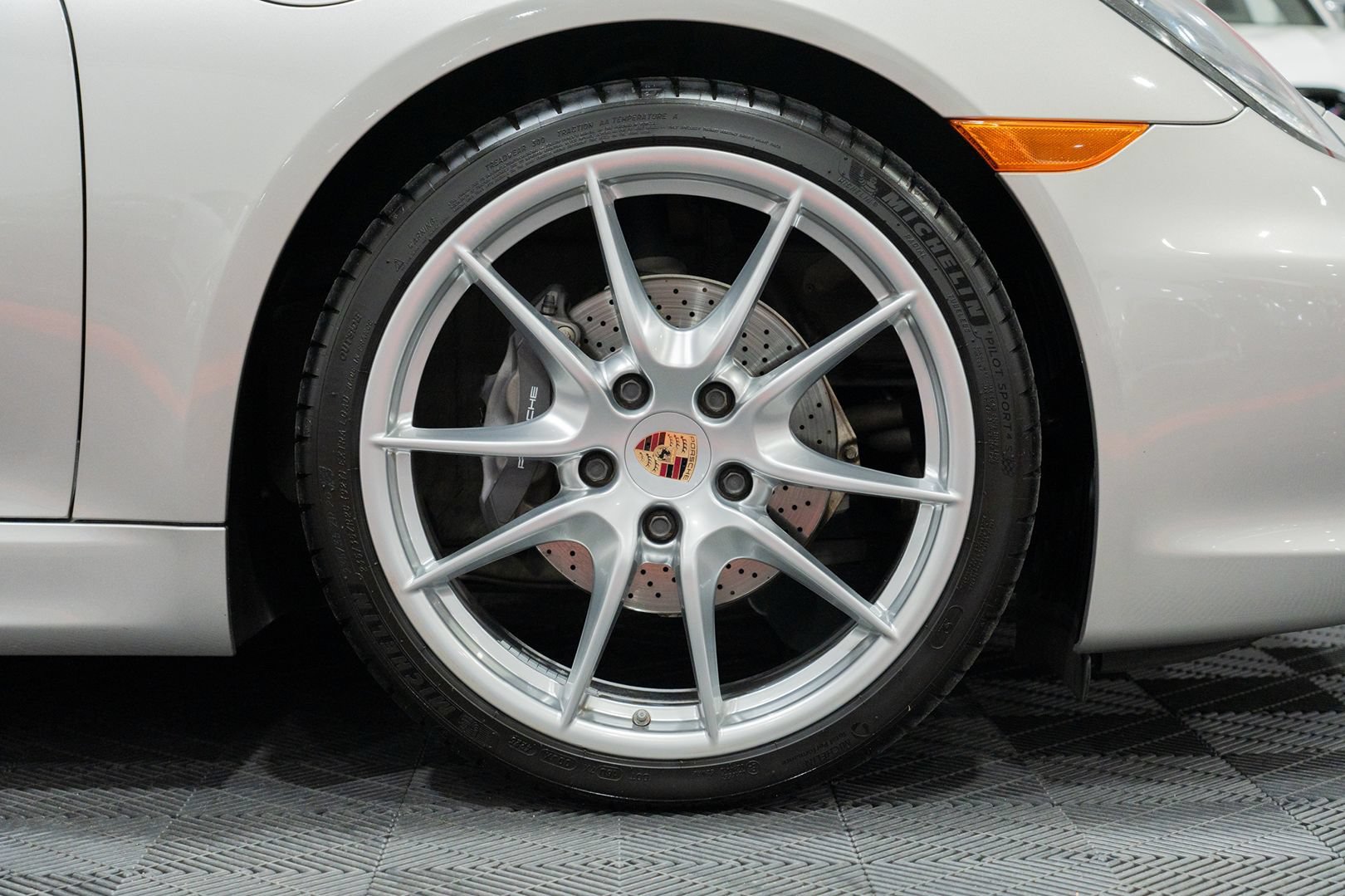Used 2013 Porsche Boxster RWD image 14