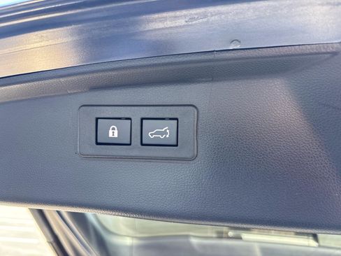 Used 2023 Subaru Outback Limited image 36