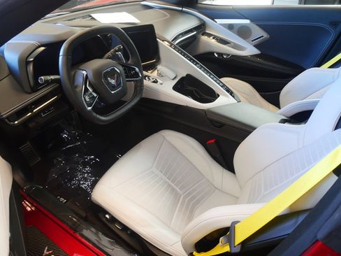Used 2022 Chevrolet Corvette Stingray Preferred Cpe w/ Z51 Performance Package RWD image 12