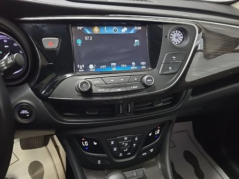Used 2019 Buick Envision Essence AWD/4WD image 27