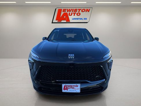 Certified 2025 Buick Enclave Sport Touring image 9