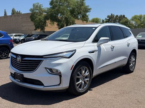 Used 2023 Buick Enclave Essence w/ Experience Buick Package AWD/4WD image 2