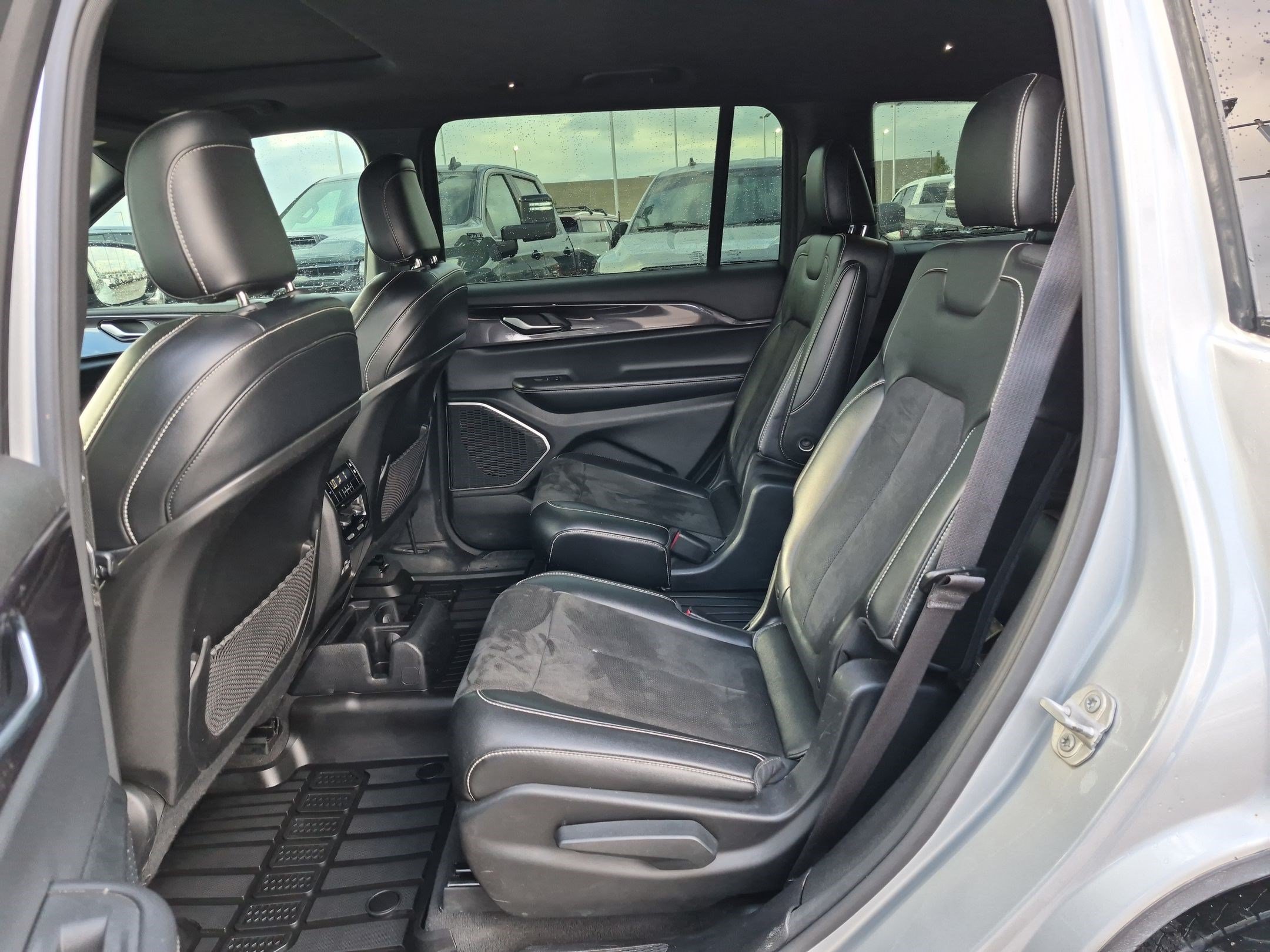 Used 2021 Jeep Grand Cherokee L Laredo AWD/4WD image 27