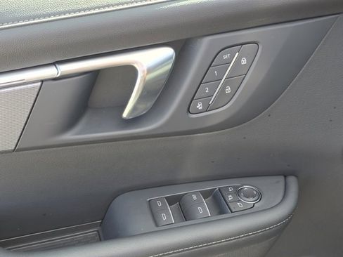 Used 2025 Buick Enclave Sport Touring w/ Power Package image 34