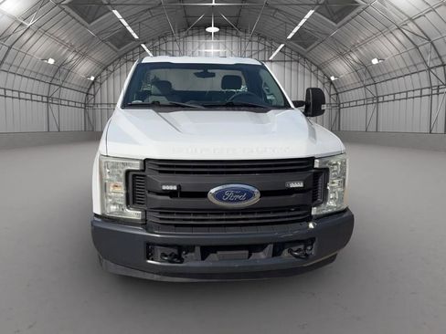 Used 2017 Ford F250 XL w/ Power Equipment Group image 3