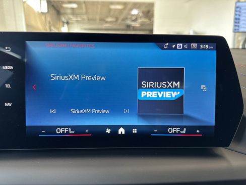 Used 2025 BMW M235i xDrive M235 xDrive w/ Premium Package image 24