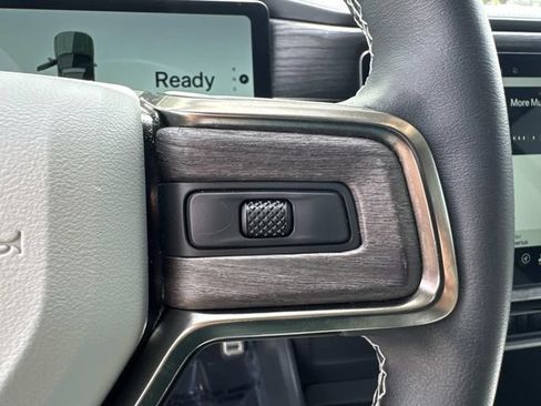 Used 2023 Rivian R1S Adventure AWD/4WD image 28