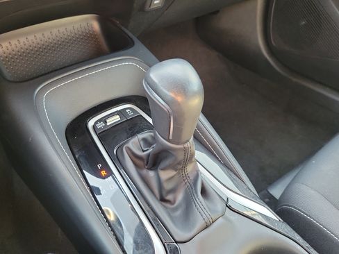 Used 2025 Toyota Corolla SE FWD image 28