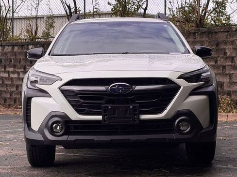 Used 2025 Subaru Outback Premium w/ Popular Package #1A AWD/4WD image 12