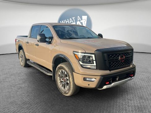 Used 2023 Nissan Titan PRO-4X w/ Pro-4x Convenience Package AWD/4WD image 1