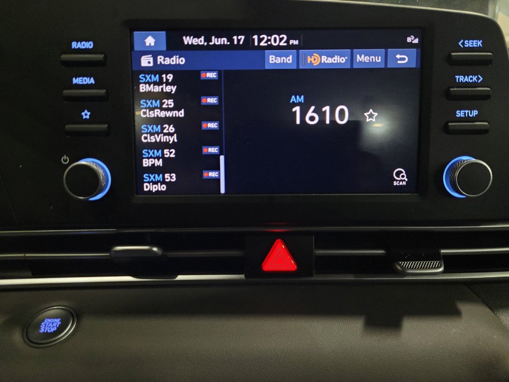 Used 2023 Hyundai Elantra SEL w/ Cargo Package FWD image 25