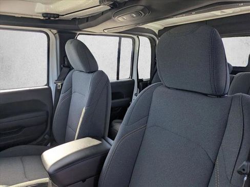 New 2026 Jeep Gladiator Sport image 9