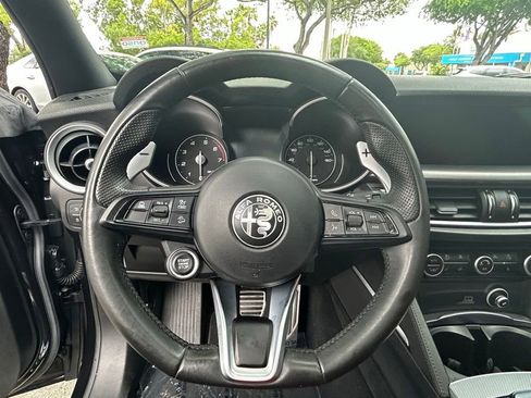 Used 2022 Alfa Romeo Stelvio Veloce AWD/4WD image 20