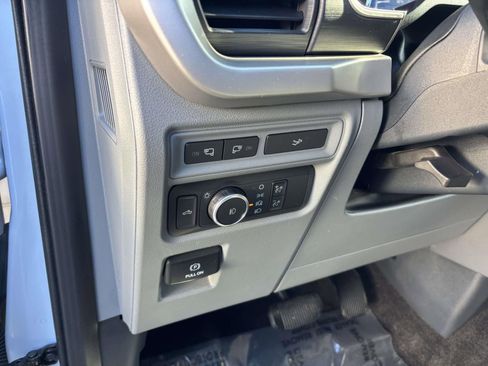 Certified 2022 Ford F150 XLT w/ Equipment Group 302A High image 16