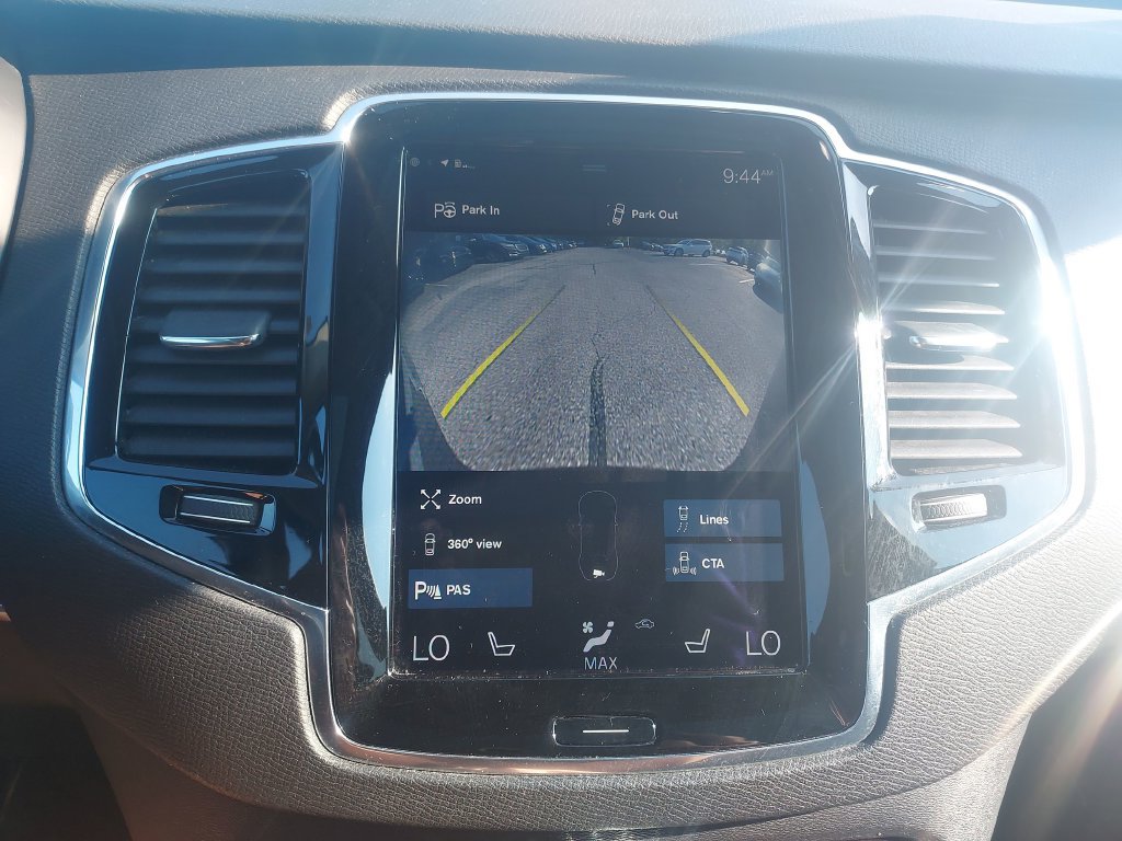 Used 2017 Volvo XC90 T6 Momentum w/ Vision Package AWD/4WD image 18