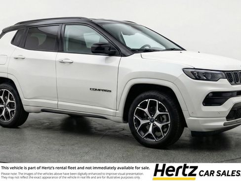 Used 2025 Jeep Compass Limited AWD/4WD image 1