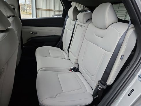 New 2026 Hyundai Tucson SE image 13