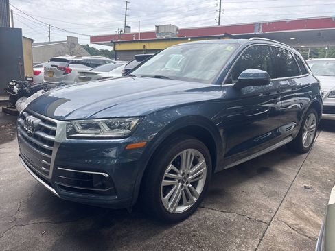 Used 2018 Audi Q5 Prestige AWD/4WD image 2