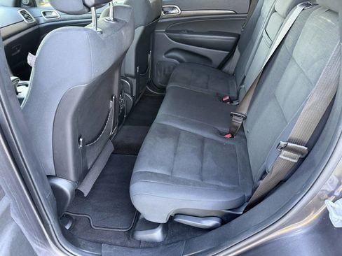 Used 2015 Jeep Grand Cherokee Laredo w/ Quick Order Package 23E image 19