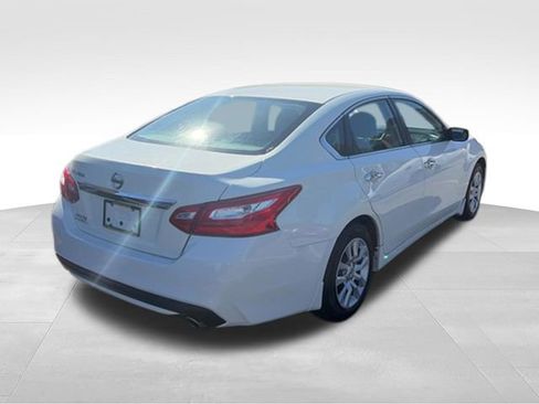 Used 2017 Nissan Altima 2.5 S w/ Power Driver Seat Package FWD image 29