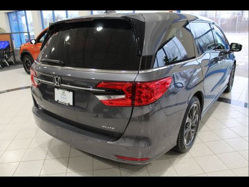 Certified 2024 Honda Odyssey Elite image 4